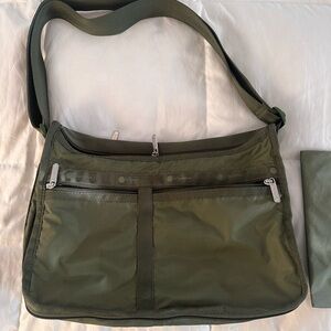 LeSportSac deluxe every day bag